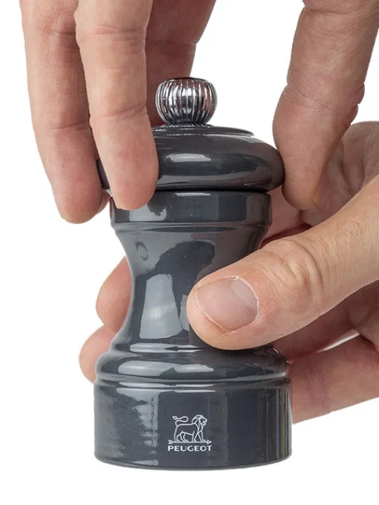 Peugeot Saveurs Bistro Moulin à sel manuel en bois laqué, , 10 cm - 4" -> Moulins À Sel Et Salières