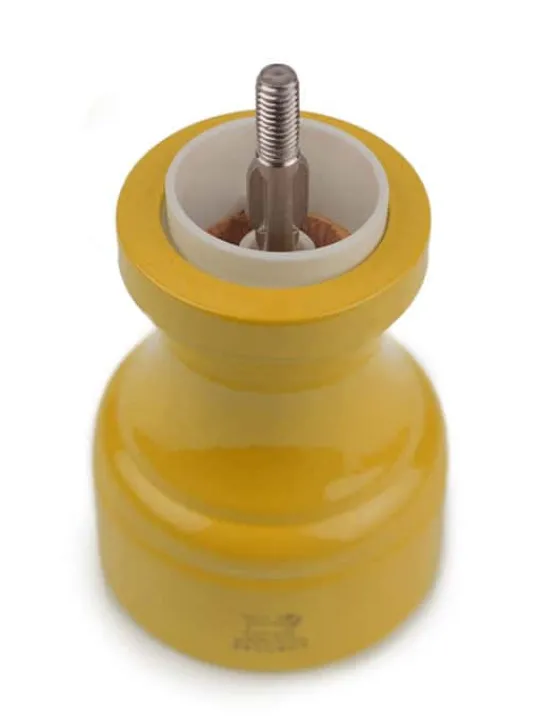 Peugeot Saveurs Bistro Moulin à sel manuel en bois laqué, safran, 10 cm - 4in. -> Moulins À Sel Et Salières
