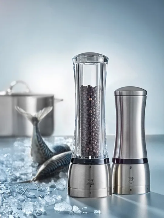 Peugeot Saveurs Daman Moulin à poivre manuel en acryl et inox u'select 21 cm -> Idées Cadeaux -100€ | Envie De Design