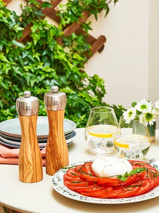Peugeot Saveurs Fidji moulin à sel manuel en bois d' et inox 15cm -> Moulins À Sel Et Salières