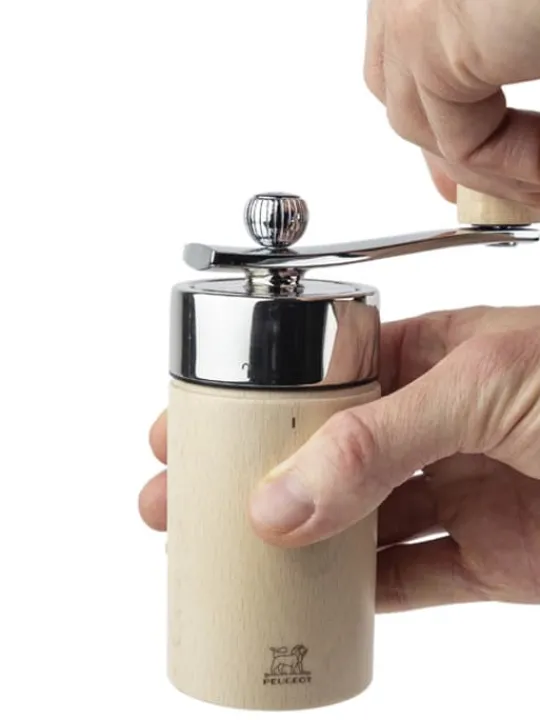 Peugeot Saveurs Isen Moulin à muscade manuel en bois, , 16 cm - 6,25" -> Envie De Design | Envie De Saveurs
