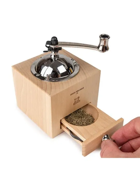 le_moulin_dolivier_roellinger_moulin__poivre_manuel_en_bois_avec_manivelle_naturel__cm__in__peugeot_saveurs_6.webp Peugeot Saveurs Le moulin d'olivier roellinger Moulin à poivre manuel en bois avec manivelle, , 13 cm - 5in -> Idées Cadeaux -100€ | Envie De Saveurs