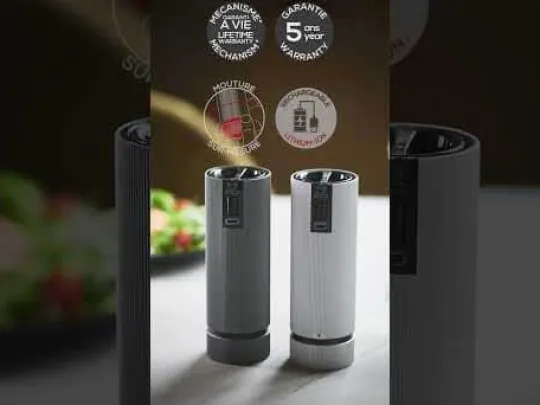 Peugeot Saveurs Line electrique Moulin à sel électrique rechargeable u'select, batterie lithium-ion, aluminium, 15 cm - 6in. -> Idées Cadeaux -100€ | Envie De Design