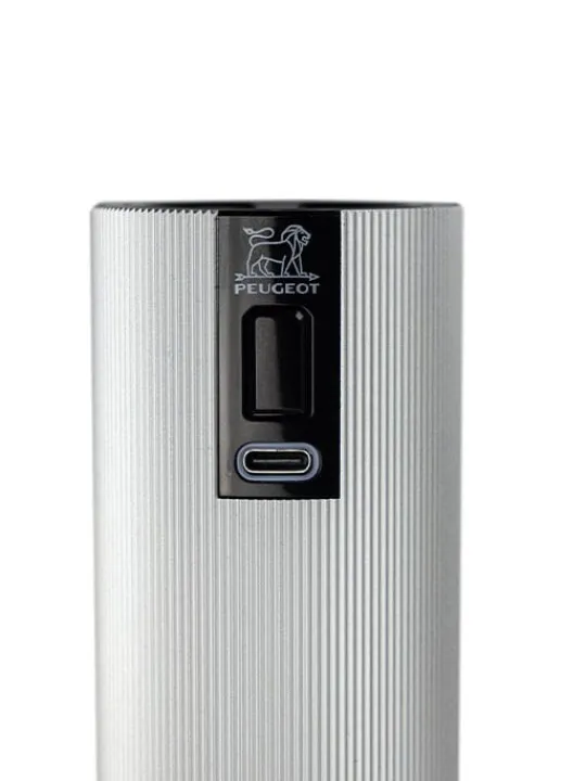 Peugeot Saveurs Line electrique Moulin à sel électrique rechargeable u'select, batterie lithium-ion, aluminium, 15 cm - 6in. -> Idées Cadeaux -100€ | Envie De Design
