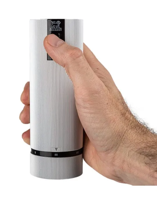 Peugeot Saveurs Line electrique Moulin à sel électrique rechargeable u'select, batterie lithium-ion, aluminium, 15 cm - 6in. -> Idées Cadeaux -100€ | Envie De Design