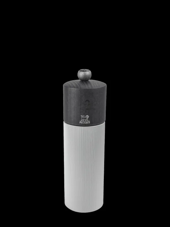 Peugeot Saveurs Line Moulin à sel manuel, alu et graphite, 18 cm - 7in -> Envie De Design | Moulins À Sel Et Salières