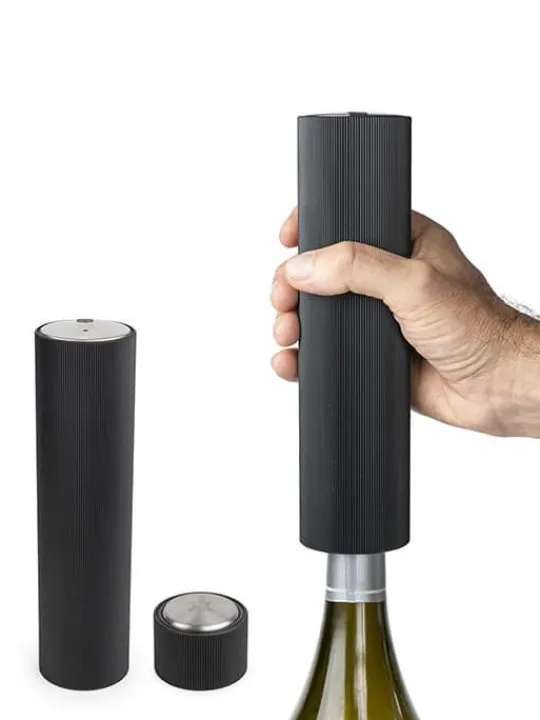 Peugeot Saveurs Master of wine Coffret cadeau - tire-bouchon électrique line reverse et pompe de conservation électrique line preserve noir mat. -> Coffrets Cadeaux | Envie De Design