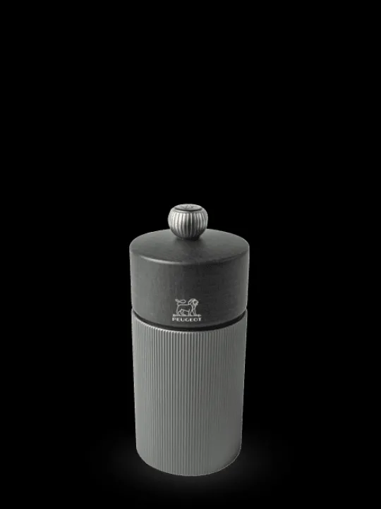 Peugeot Saveurs Pack line carbone & graphite 12cm Duo de moulins à poivre et à sel 12 cm avec entonnoir inox -> Envie De Design | Duos Et Combi 2 En 1