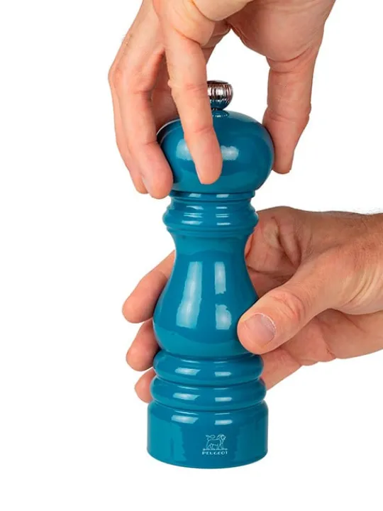 Peugeot Saveurs Paris Moulin à poivre manuel en bois laqué, bleu pacifique, 18 cm - 7in. -> Idées Cadeaux -50€ | Moulins À Poivre