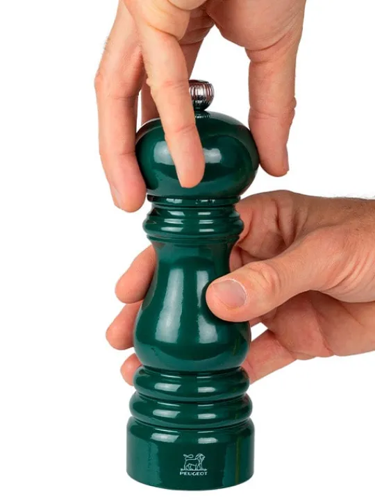 Peugeot Saveurs Paris Moulin à poivre manuel en bois laqué, vert forêt, 18 cm - 7in. -> Idées Cadeaux -50€ | Moulins À Poivre