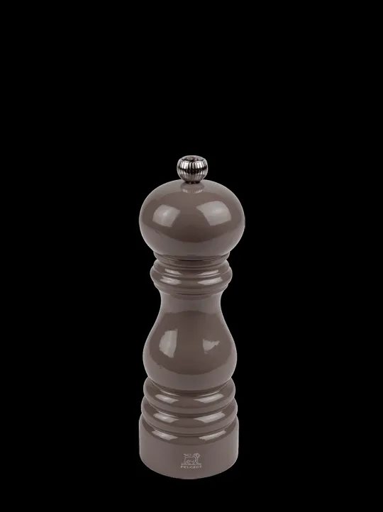 Peugeot Saveurs Paris Moulin à sel manuel en bois laqué, gris taupe, 18 cm - 7in. -> Idées Cadeaux -50€ | Moulins À Sel Et Salières